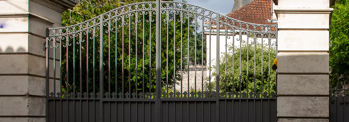 Wooden Swing Gate Repair in Aventura, FL